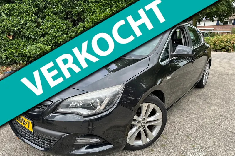 Opel Astra (2012)