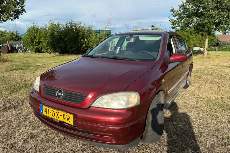 Opel Astra (2000)