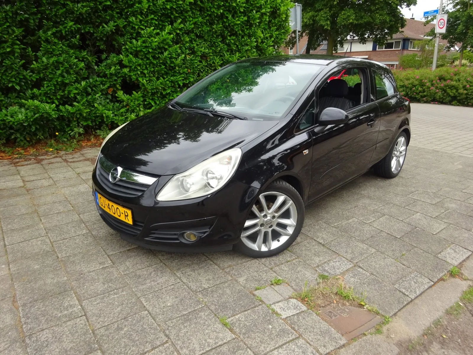 Opel Corsa (2006) — foto 1