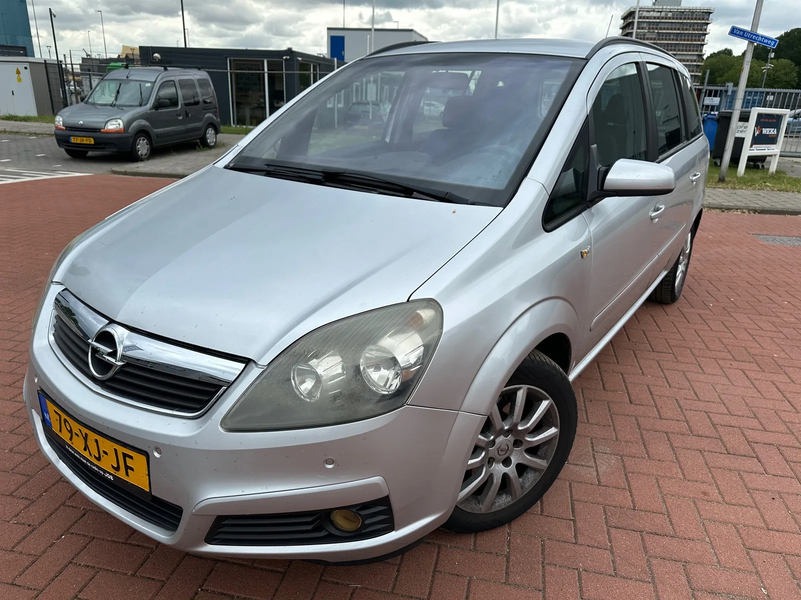 Opel Zafira (2026) — foto 1