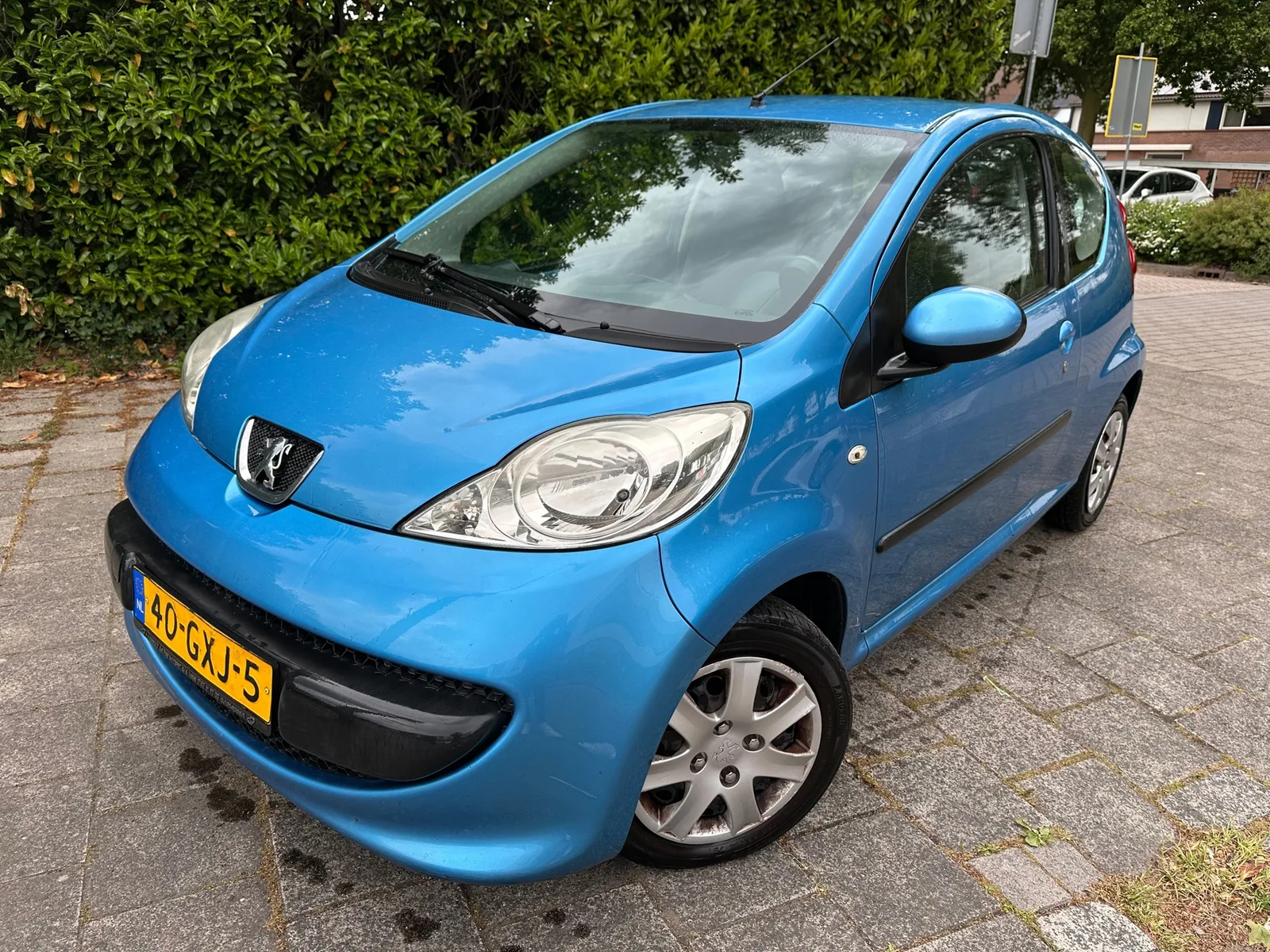 Peugeot 107 (2008) — foto 1