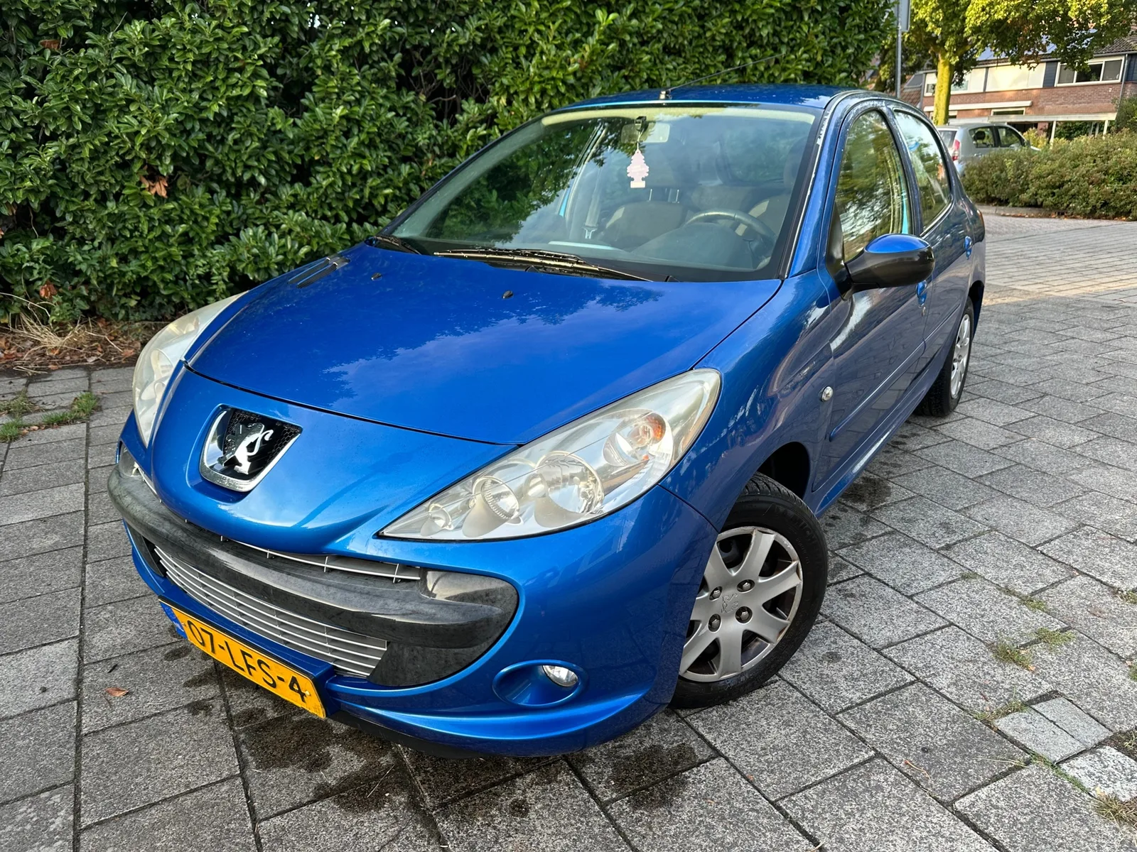 Peugeot 206 (2010) — foto 1