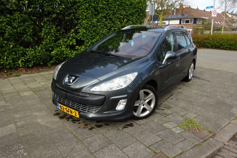 Peugeot 308 (2008)