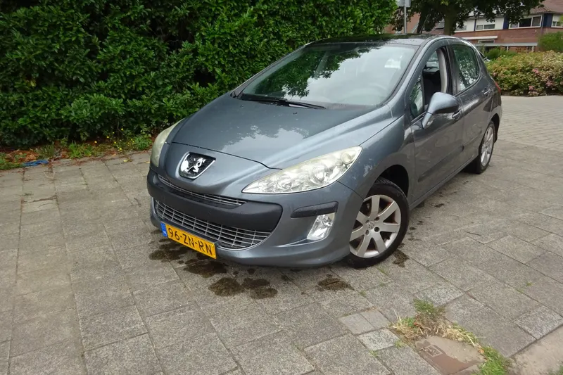Peugeot 308 (2008)