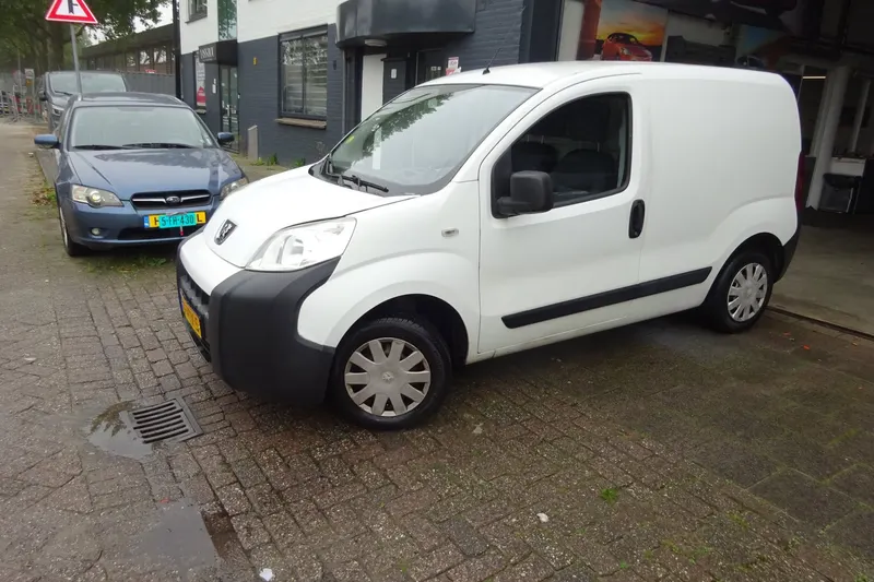 Peugeot Bipper (2008)