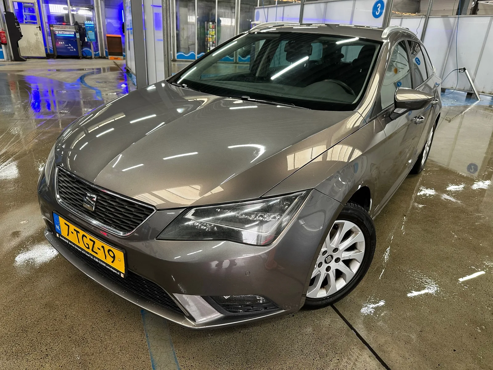SEAT Leon (2014) — foto 1