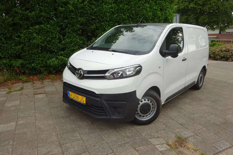 Toyota Proace (2017)