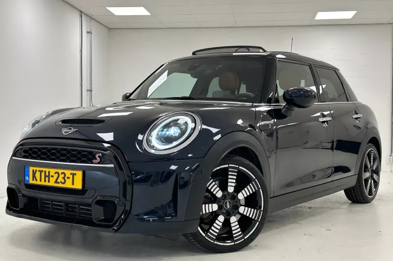 MINI Cooper S (2023)