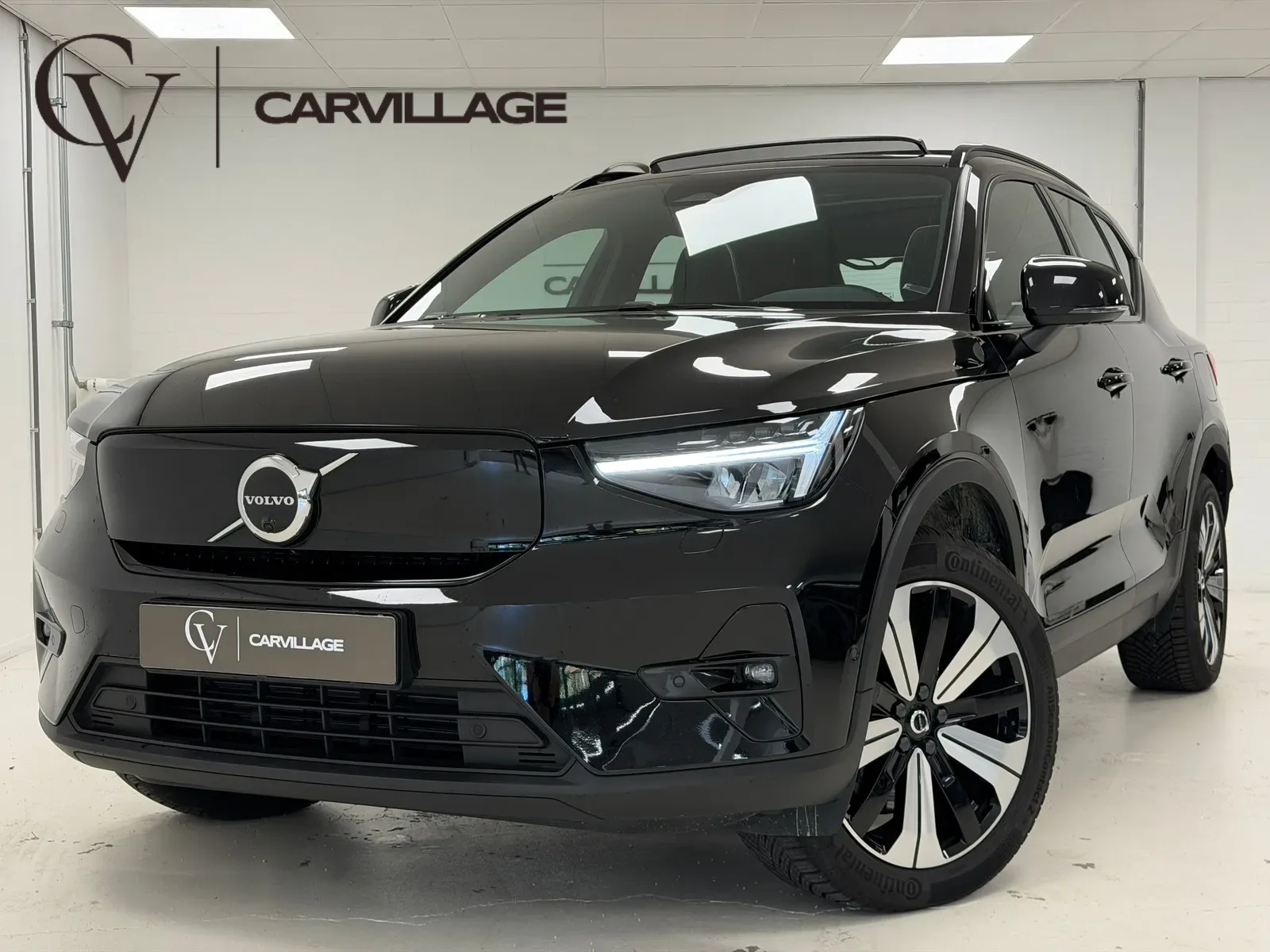 Volvo XC40 (2023) — foto 1