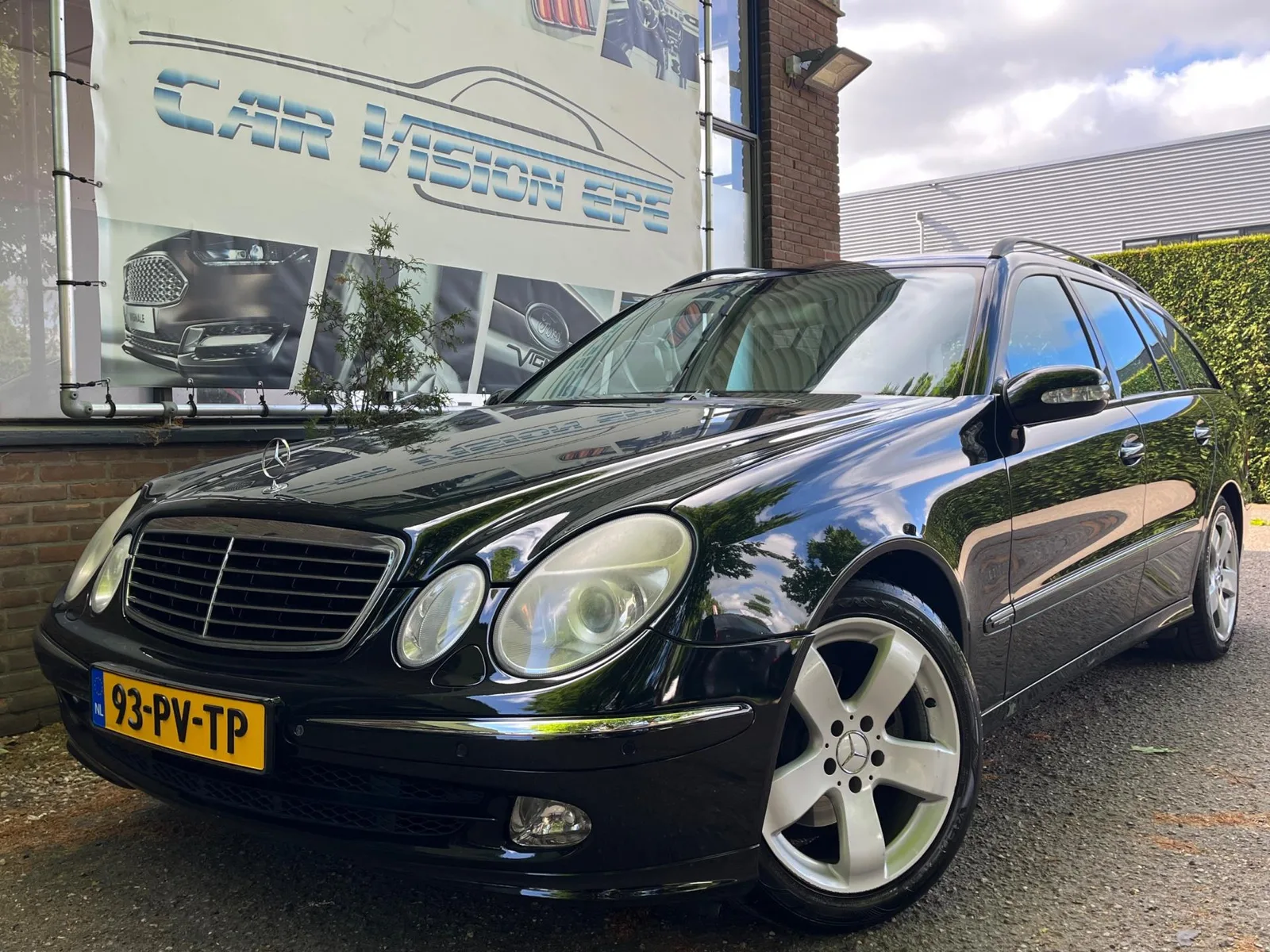 Mercedes-Benz E-Klasse (2005) — foto 1