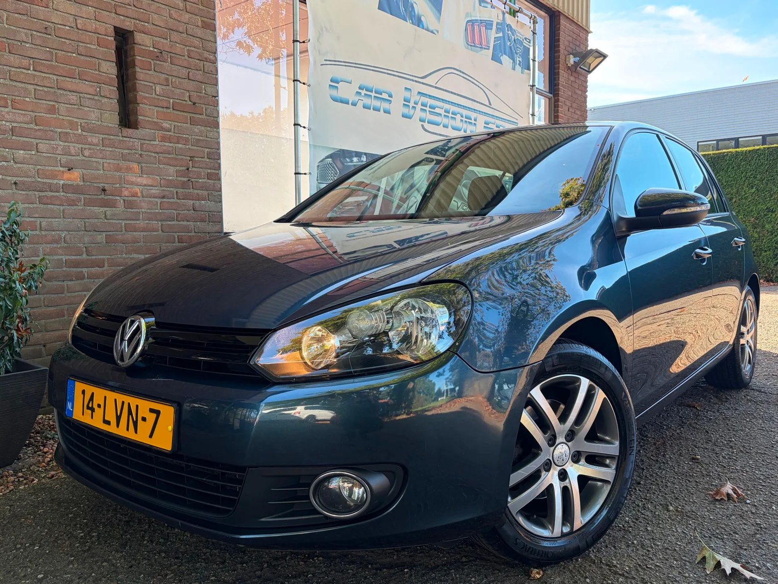 Volkswagen Golf (2010) — foto 1
