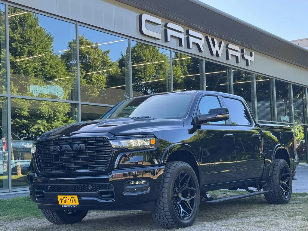 Dodge Ram (2024) — foto 1