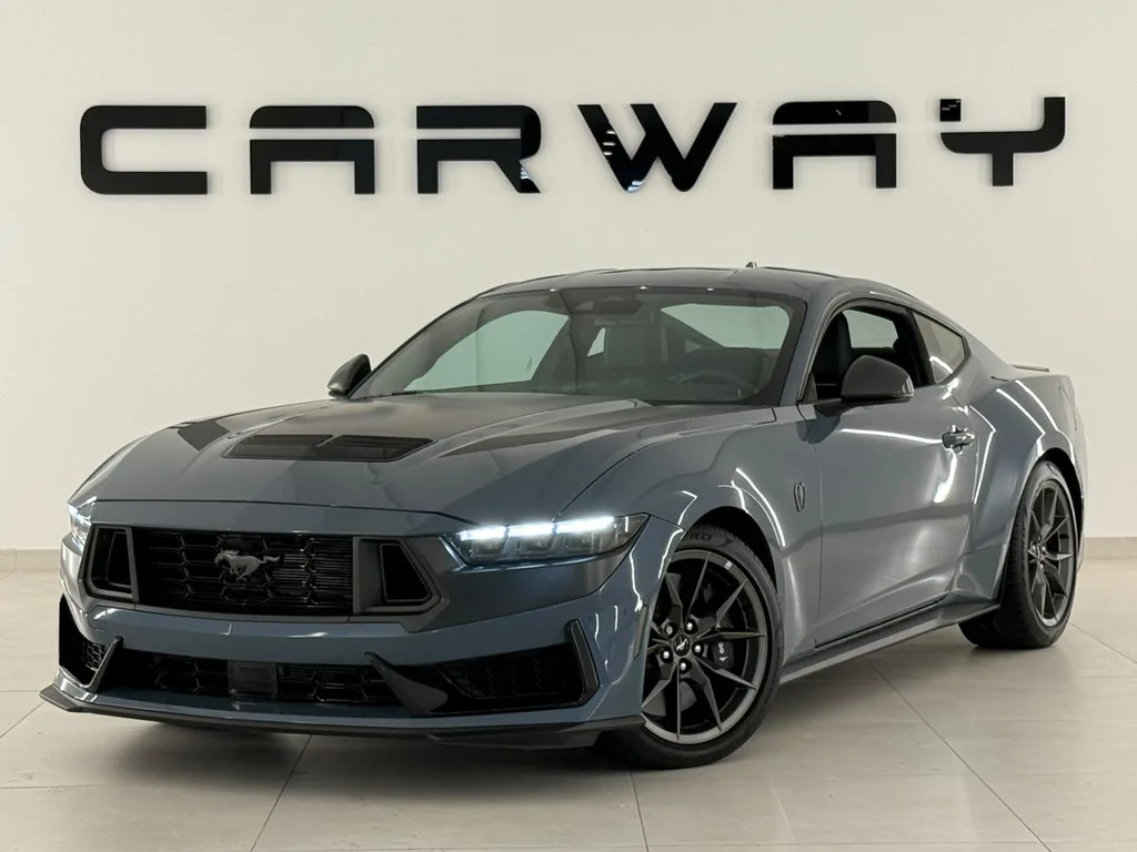 Ford Mustang (2024) — foto 1