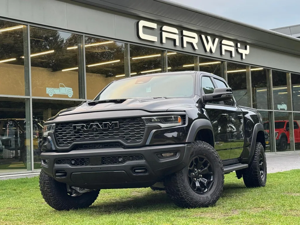 Dodge Ram (2025) — foto 1
