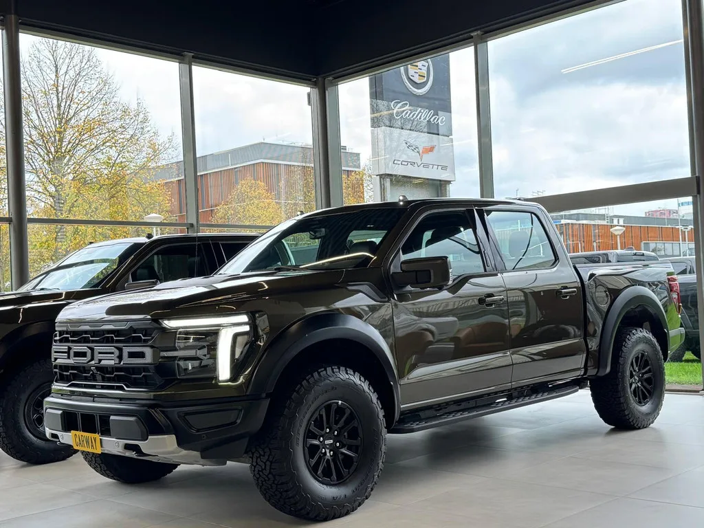 Ford F-150 (2025) — foto 1