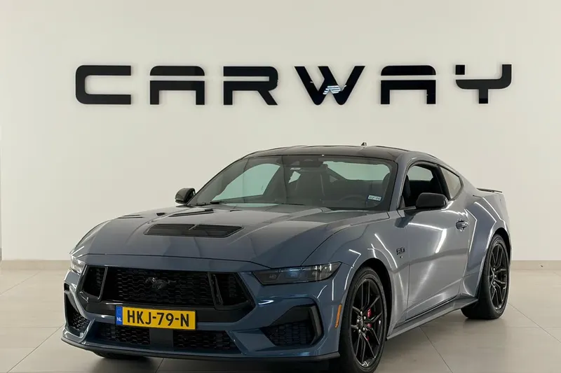 Ford Mustang (2024)