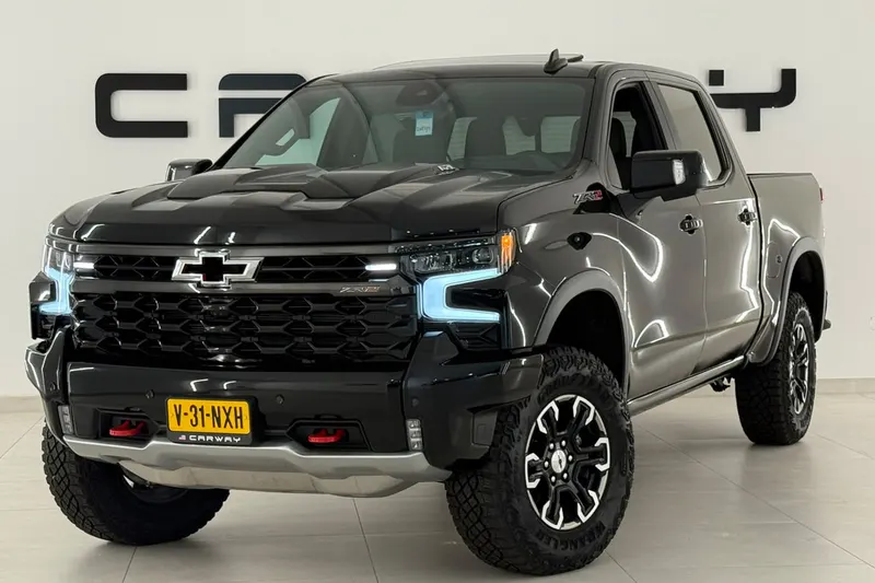 Chevrolet Silverado (2024)