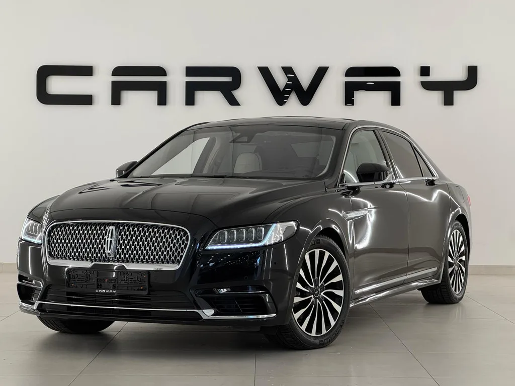 Lincoln Continental (2018) — foto 1