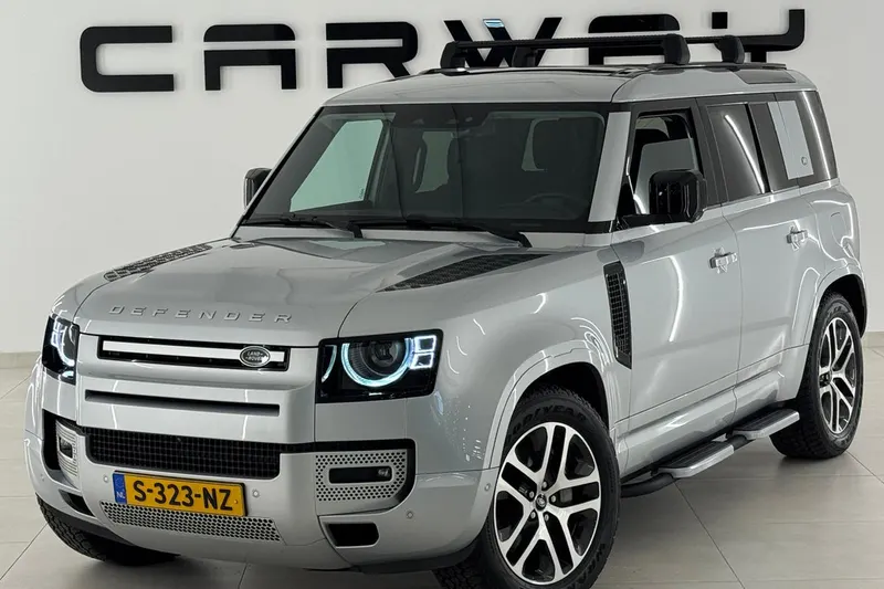 Land Rover Defender (2023)