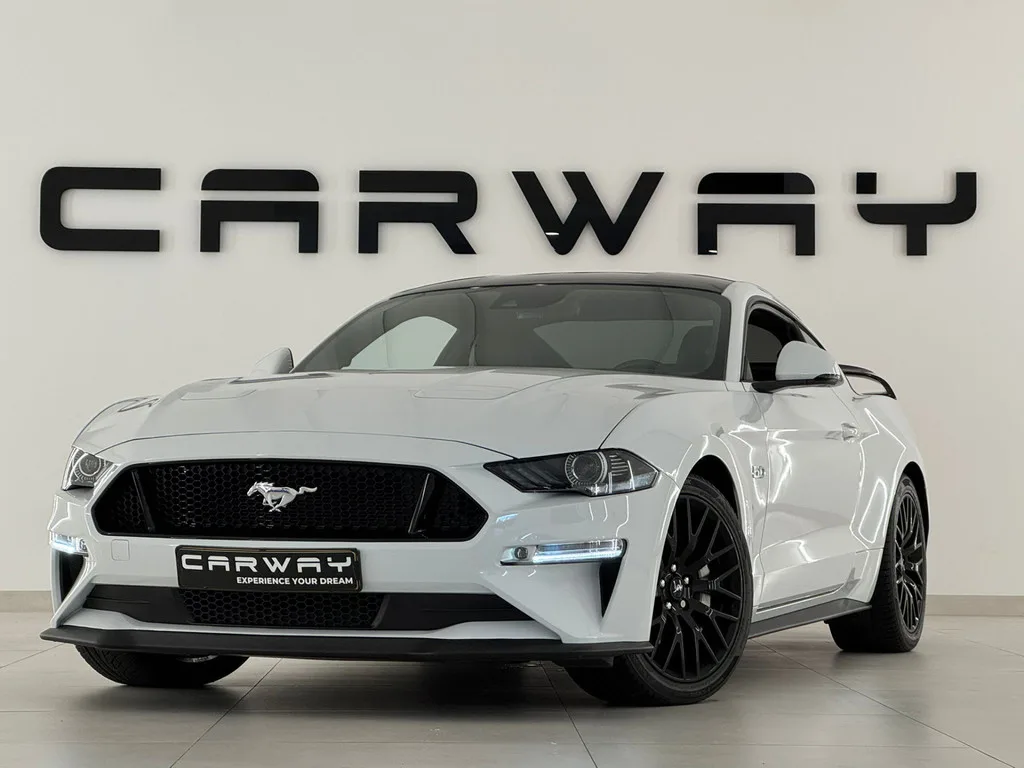 Ford Mustang (2020) — foto 1