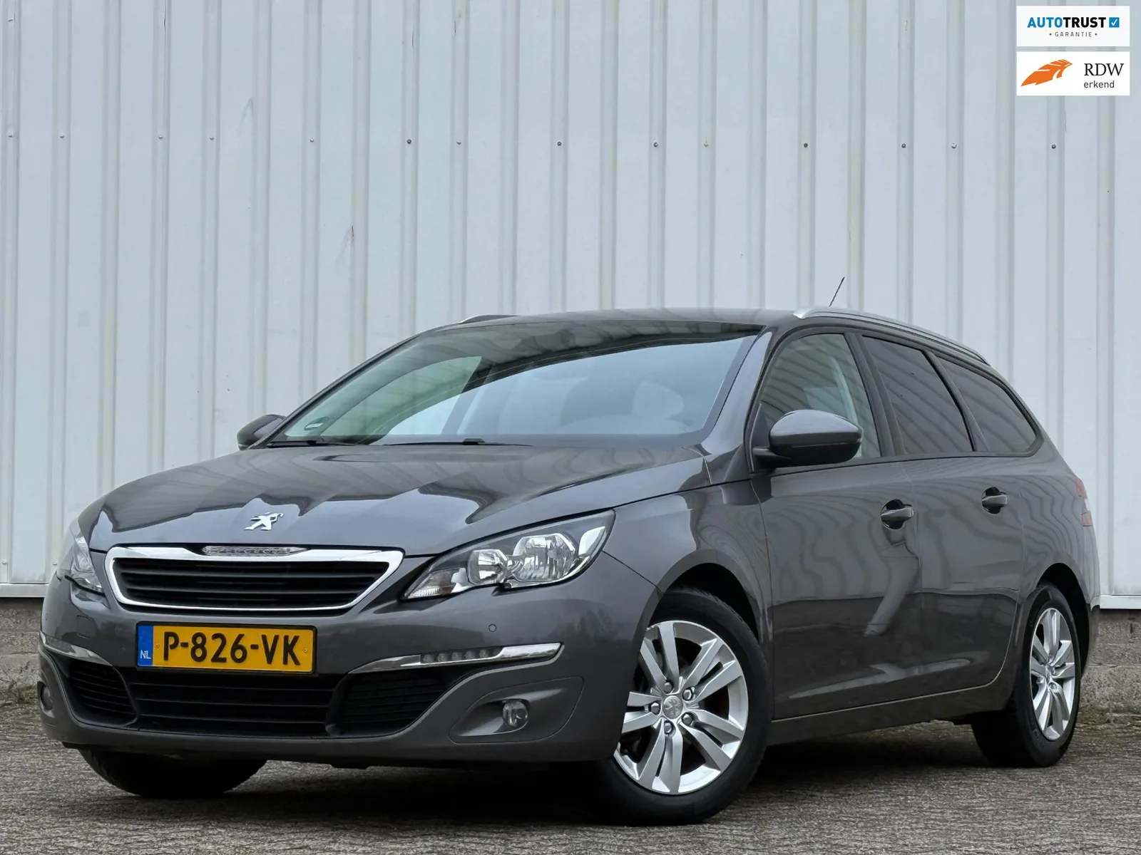 Peugeot 308 (2016) — foto 1