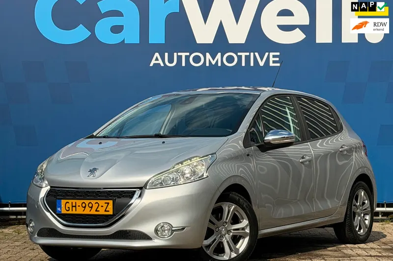 Peugeot 208 (2015)