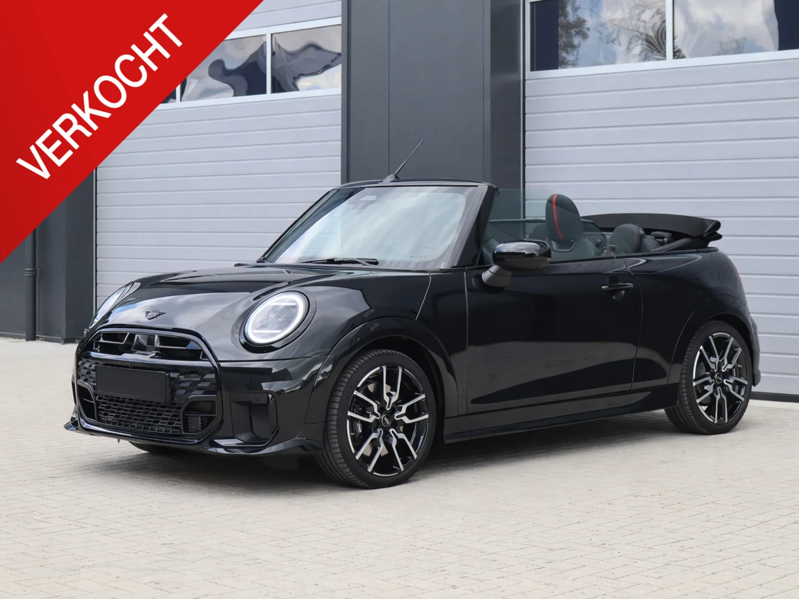 MINI Cabrio (2025) — foto 1