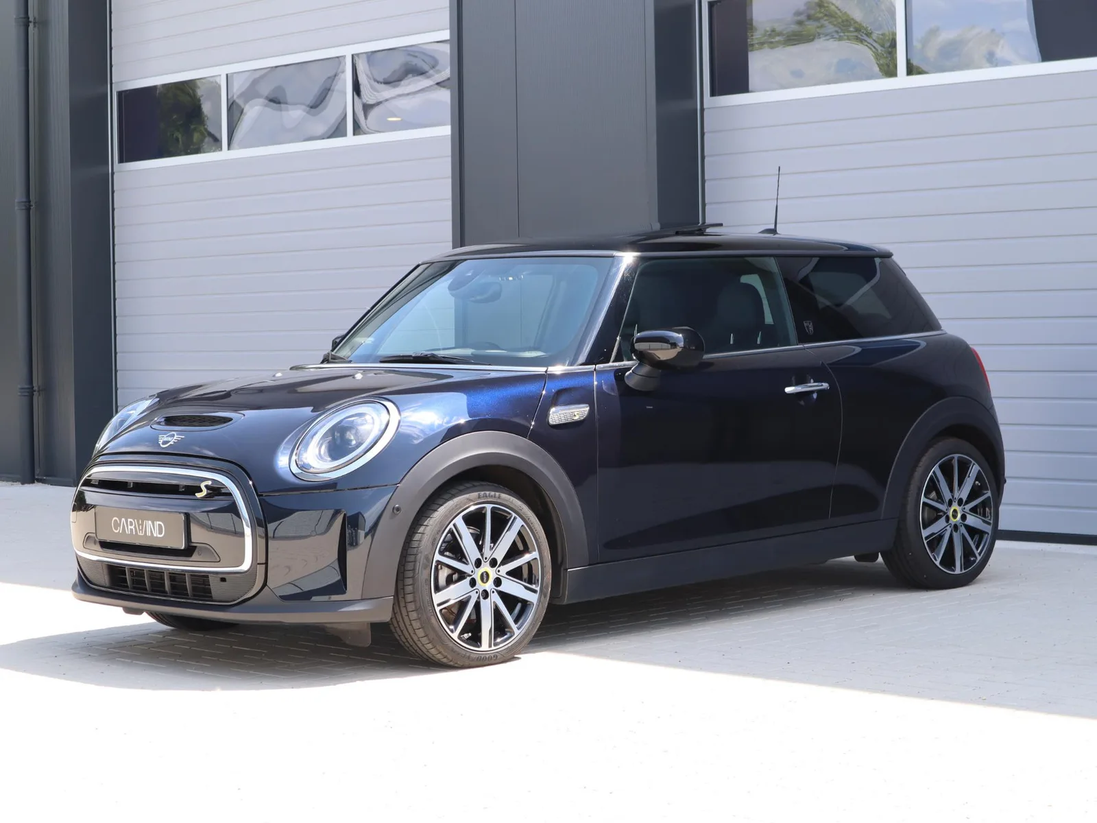 MINI Electric (2023) — foto 1