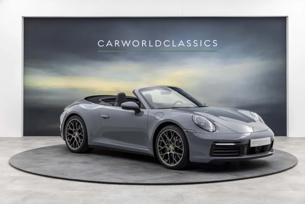 Porsche 911 (2024) — foto 1
