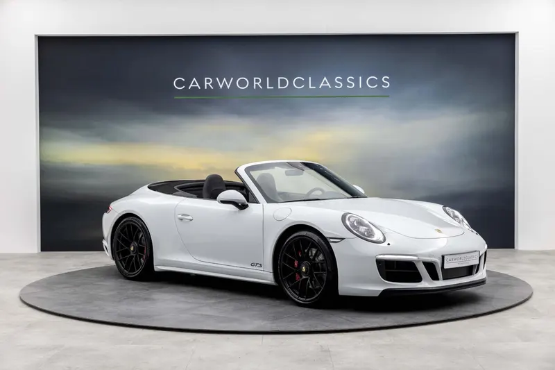 Porsche 911 (2018)