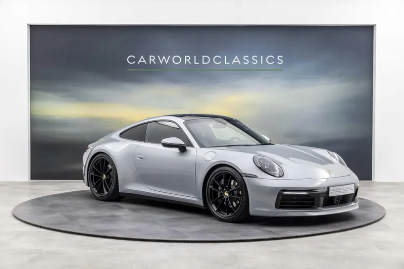 Porsche 911 (2021)