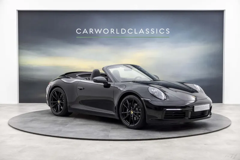 Porsche 911 (2023)