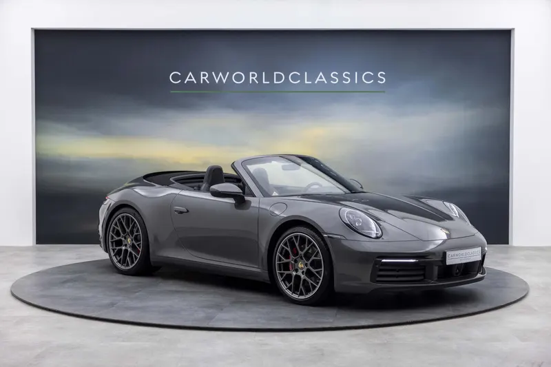 Porsche 911 (2020)