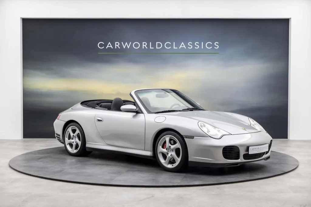 Porsche 911 (2004) — foto 1