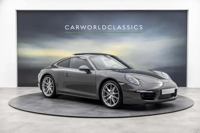 Porsche 911 (2015)
