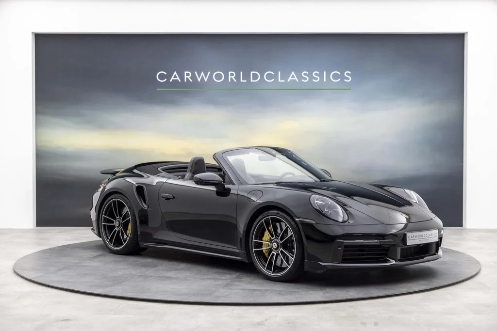 Porsche 911 (2020) — foto 1