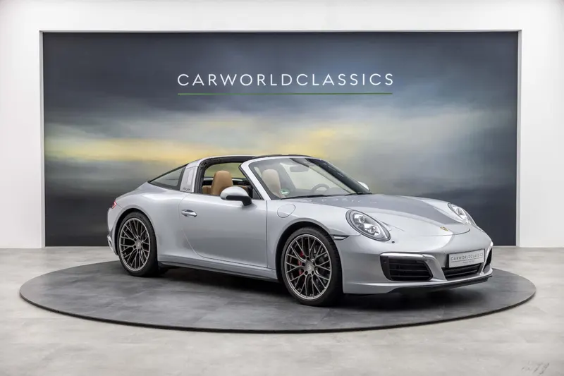 Porsche 911 (2017)