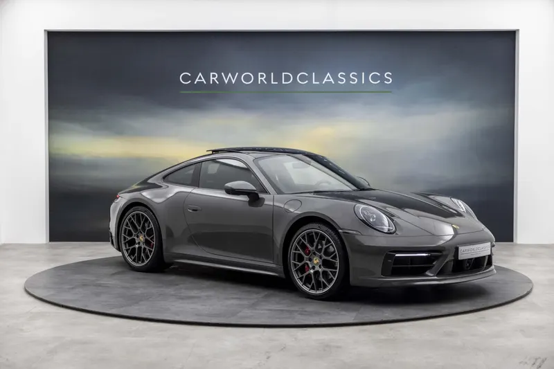 Porsche 911 (2020)