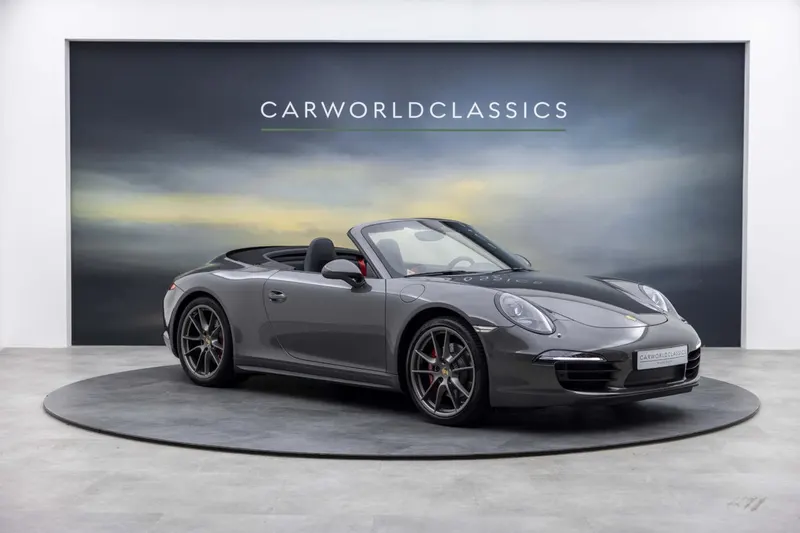 Porsche 911 (2015)