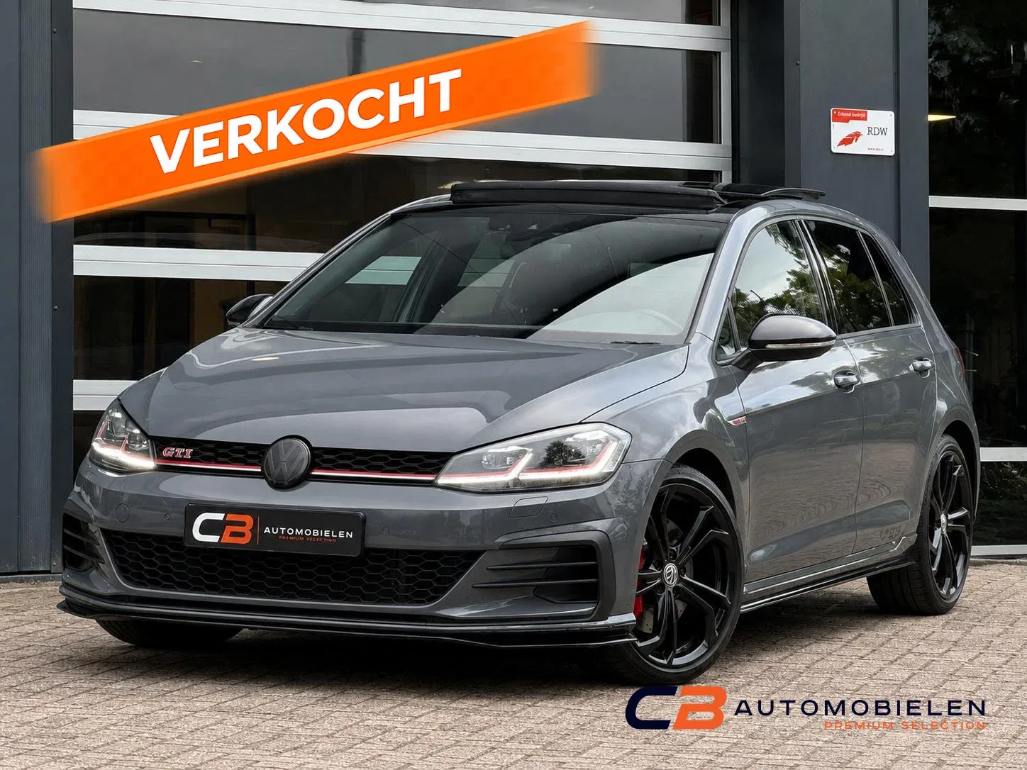 Volkswagen Golf (2019) — foto 1