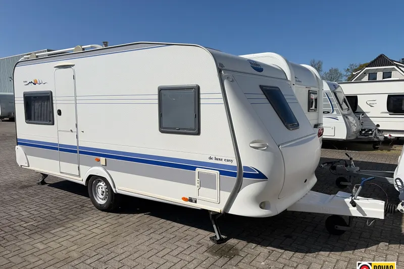 Hobby De Luxe (2004)