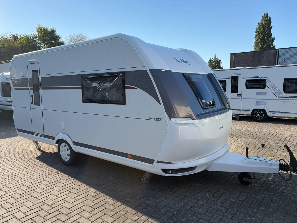 Hobby De Luxe (2027) — foto 1