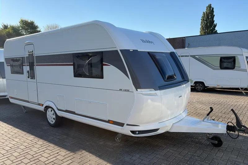 Hobby De Luxe (2027)