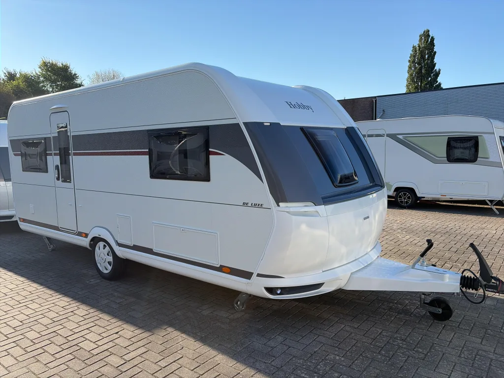Hobby De Luxe (2027) — foto 1