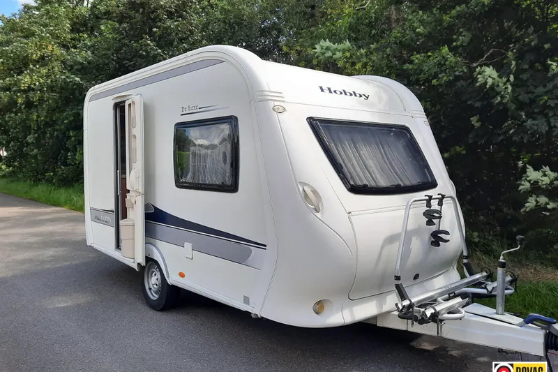Hobby De (2012)