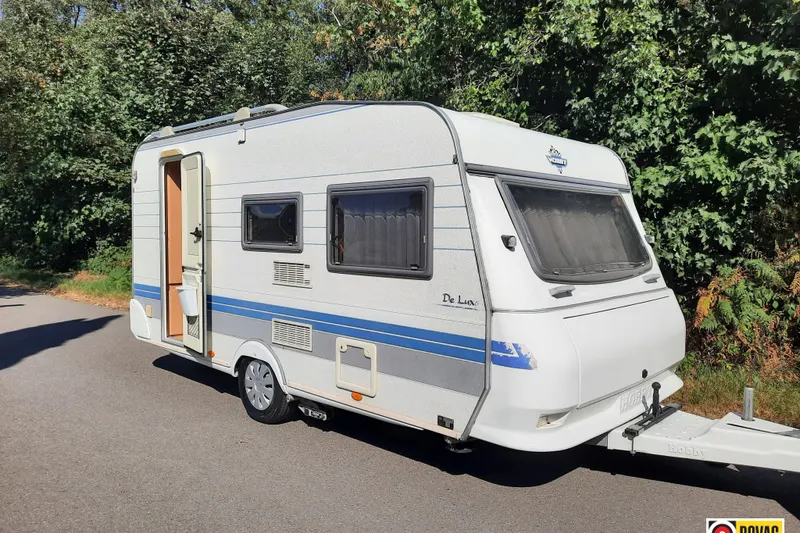 Hobby De Luxe (2001)