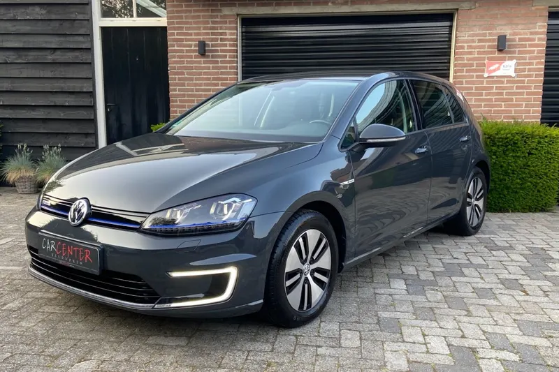 Volkswagen e-Golf (2017)