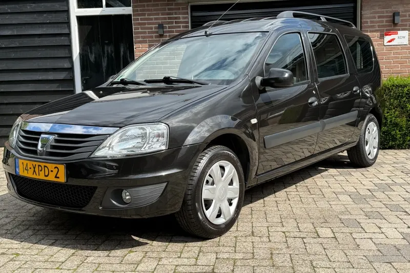 Dacia Logan (2012)