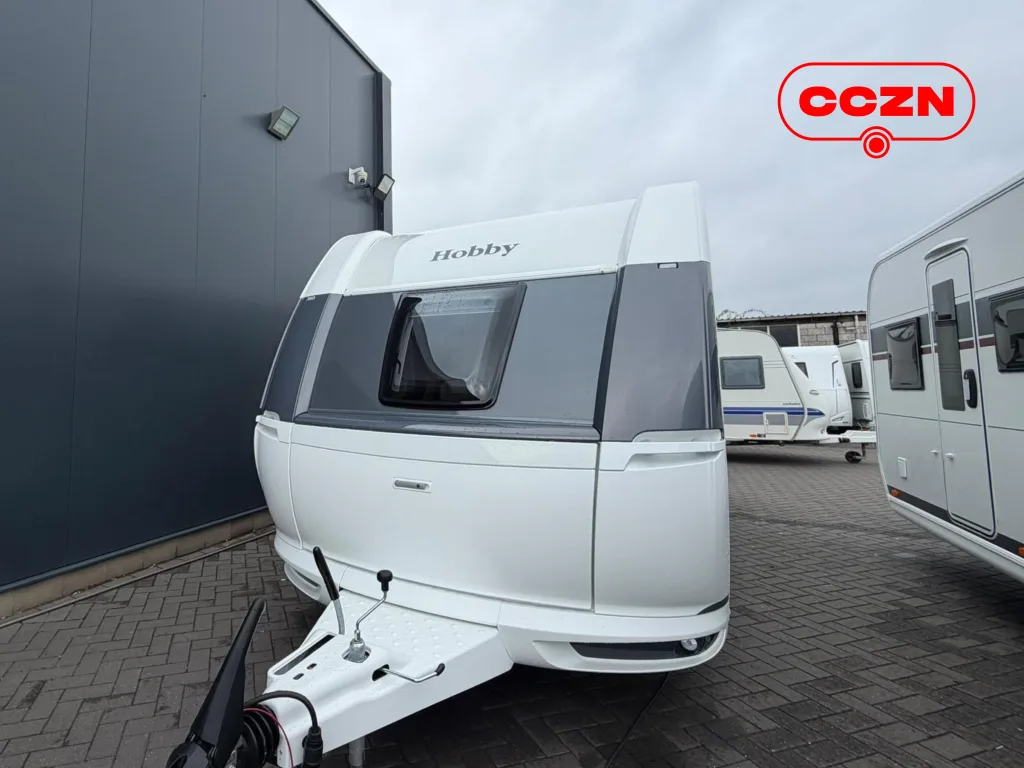 Hobby De Luxe (2027) — foto 1