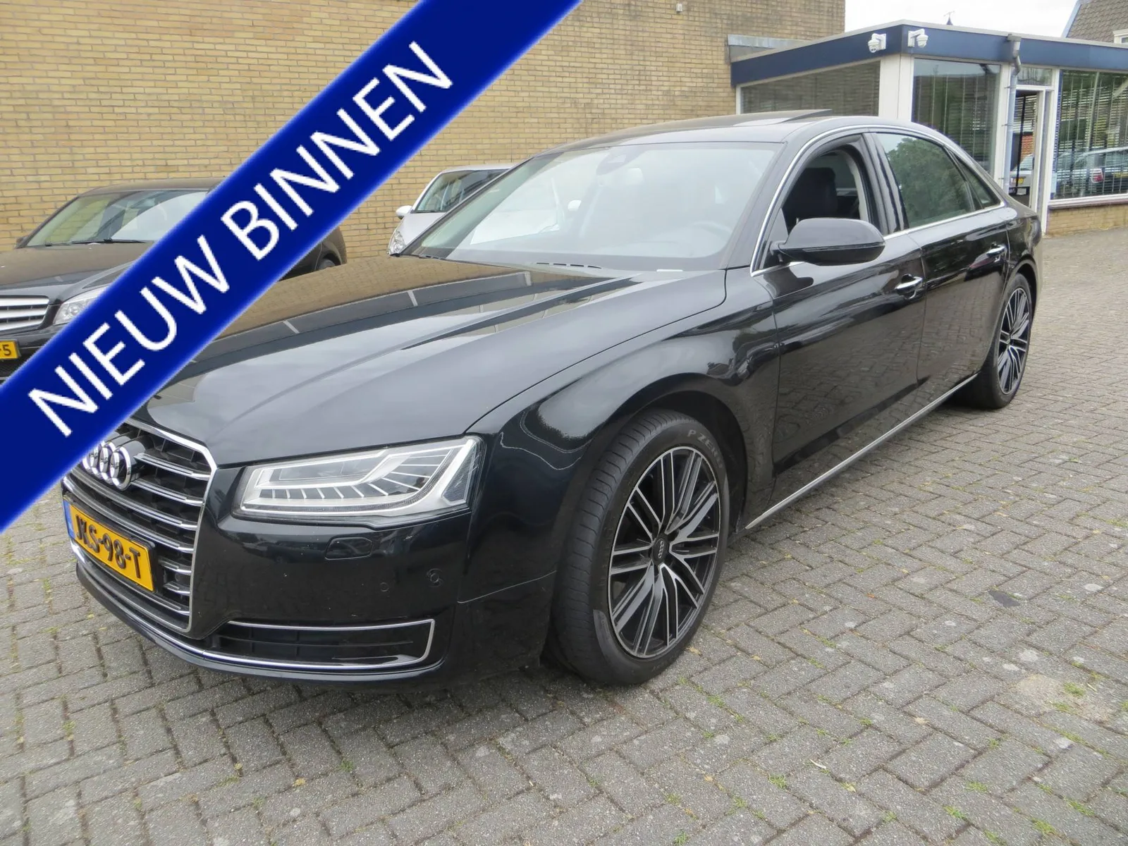 Audi A8 (2015) — foto 1